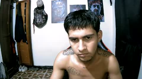 Snapshot of hot__mechanic chatting on July 17, 3:39 pm hot__mechanic online show from July 17, 3:39 pm