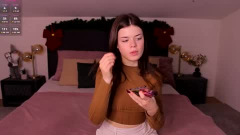 hot__tiny online show from February 1, 1:42 pm