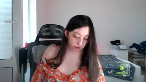 Snapshot of hot_and_pretty chatting on May 13, 3:20 pm Lila online show from May 13, 3:20 pm
