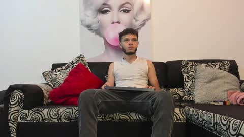 hot bad boy69 online show from September 25, 7:39 pm