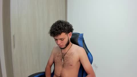 hot bad boy69 online show from February 27, 7:03 pm