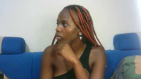 Snapshot of hot_berry2003 chatting on February 1, 9:51 pm Millie online show from February 1, 9:51 pm