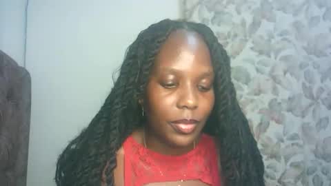 Snapshot of hot_berry2003 chatting on November 2, 9:06 pm Millie online show from November 2, 9:06 pm