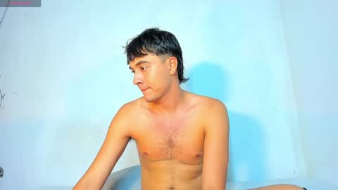 hot boy 04 online show from April 16, 1:12 pm