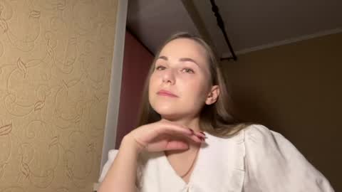 hot_chance_ online show from April 26, 9:51 am