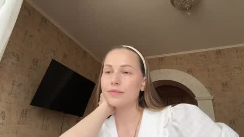 Snapshot of hot_chance_ chatting on May 9, 9:03 am hot_chance_ online show from May 9, 9:03 am
