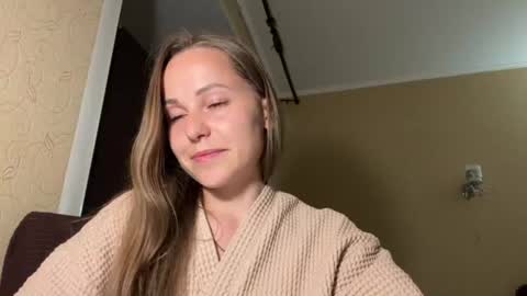 Snapshot of hot_chance_ chatting on June 24, 5:45 pm hot_chance_ online show from June 24, 5:45 pm