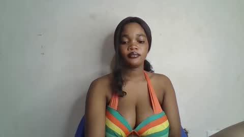 Snapshot of hot_choccoolate chatting on June 3, 2:58 am Zarah online show from June 3, 2:58 am