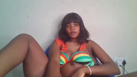 Snapshot of hot_choccoolate chatting on July 12, 11:18 pm Zarah online show from July 12, 11:18 pm
