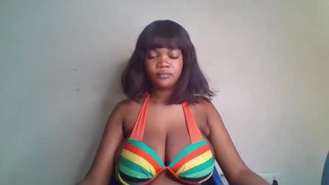 Snapshot of hot_choccoolate chatting on July 16, 3:40 pm Zarah online show from July 16, 3:40 pm