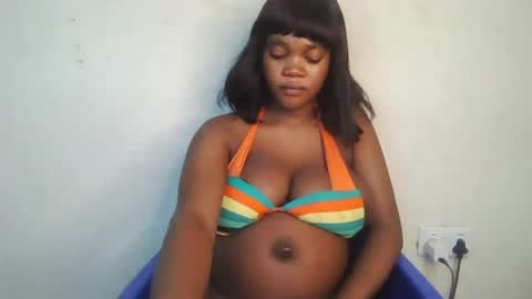 Snapshot of hot_choccoolate chatting on August 1, 12:04 pm Zarah online show from August 1, 12:04 pm
