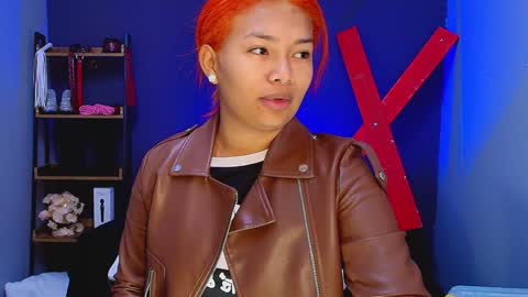 hot chocolate 4u online show from February 8, 12:17 pm