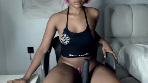 Snapshot of hot_chocoxxxx chatting on May 2, 5:12 am sonia mis choco online show from May 2, 5:12 am
