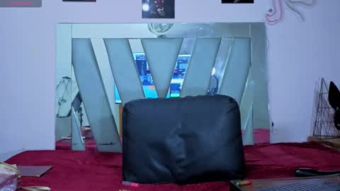 destinyk online show from November 20, 9:42 am