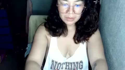 Snapshot of hot_emma1112 chatting on July 14, 11:49 am hot_emma1112 online show from July 14, 11:49 am