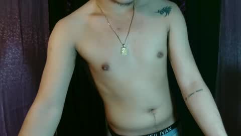 hot_emmanuel online show from February 23, 12:16 pm