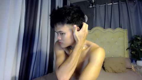 Snapshot of hot_fucker_ chatting on March 17, 7:23 am hot_fucker_ online show from March 17, 7:23 am