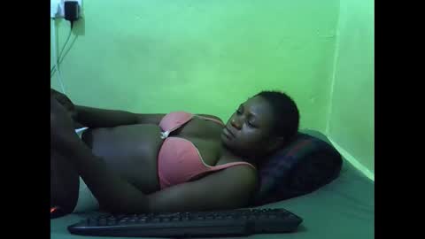 Snapshot of hot_girlly chatting on September 20, 5:03 pm hot_girlly online show from September 20, 5:03 pm