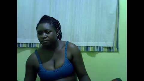 hot_girlly online show from February 10, 6:45 pm