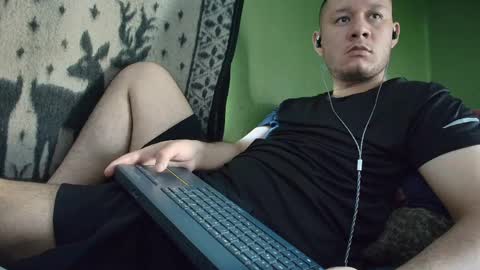 hot_guy36 online show from April 4, 3:42 pm
