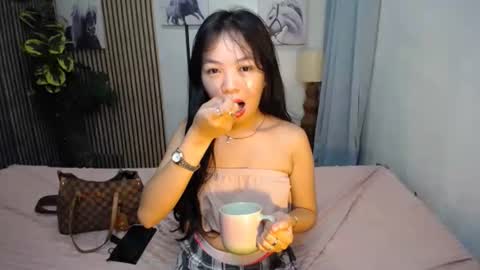 Ms Yen online show from September 26, 11:36 am