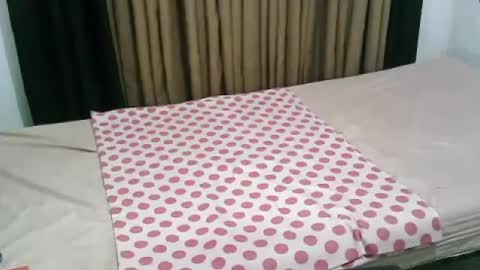 hot_jenile01 online show from July 10, 10:01 pm