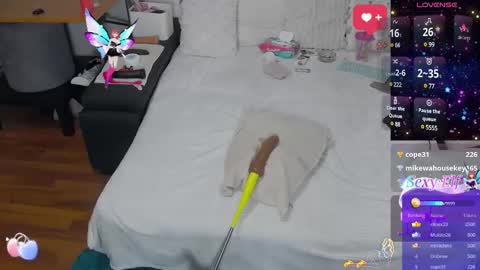 Jessica  Tyler online show from January 11, 8:43 pm