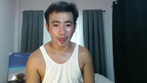 hot_khevin online show from October 2, 5:58 am