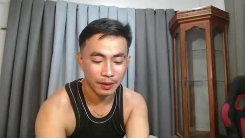 hot_khevin online show from October 18, 10:38 am