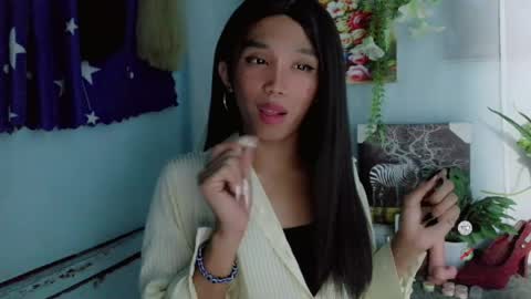 Khianna online show from April 12, 4:01 pm