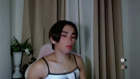Khianna online show from May 21, 4:58 pm
