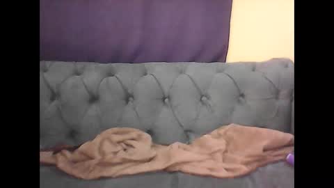 hot_latifah online show from April 19, 5:45 pm