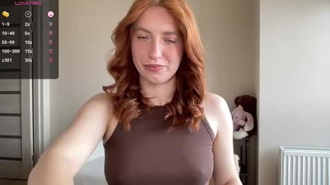 Snapshot of hot_lliinns chatting on April 30, 8:20 am Lina online show from April 30, 8:20 am