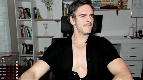 Martin online show from December 3, 8:39 pm