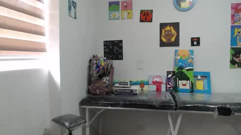 Snapshot of hot_mommymia chatting on September 16, 1:23 pm Mia online show from September 16, 1:23 pm