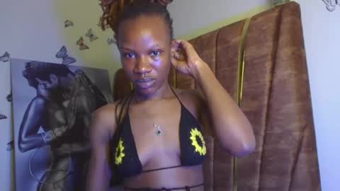 hot petite100 online show from October 25, 9:53 pm