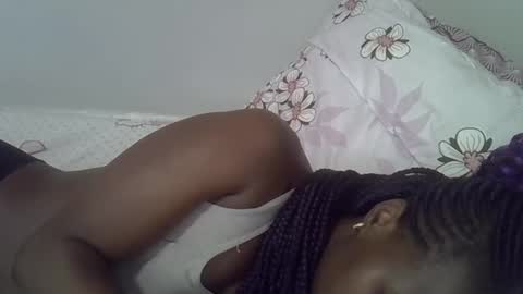 Snapshot of hot_petra2 chatting on May 13, 1:52 pm Daddys doll online show from May 13, 1:52 pm