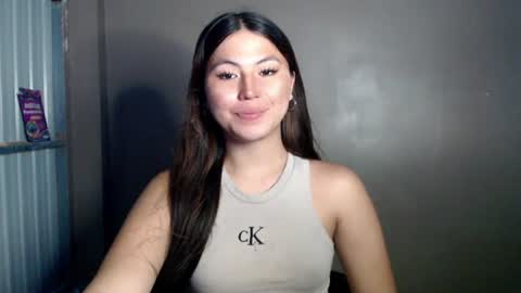 Snapshot of hot_precious_nikki chatting on July 7, 9:35 am Nikki online show from July 7, 9:35 am
