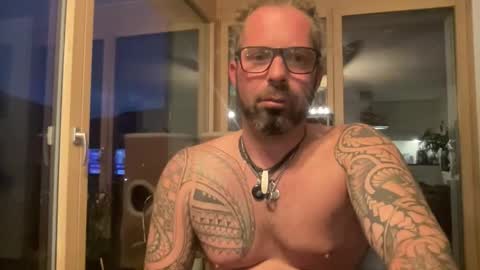 letmedoo2 online show from September 10, 6:08 pm