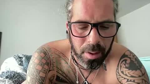 letmedoo2 online show from December 5, 9:40 am