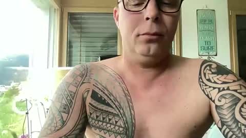 Snapshot of hot_sex83 chatting on May 10, 1:05 pm letmedoo2 online show from May 10, 1:05 pm