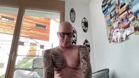 Snapshot of hot_sex83 chatting on May 12, 7:49 am letmedoo2 online show from May 12, 7:49 am