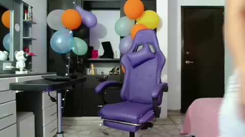 Snapshot of hot_sexy_bunny chatting on February 13, 1:29 pm hot sexy bunny online show from February 13, 1:29 pm