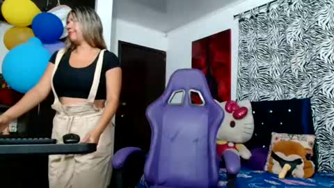 Snapshot of hot_sexy_bunny chatting on July 16, 1:28 pm hot sexy bunny online show from July 16, 1:28 pm