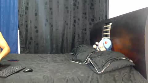 Hot Sharks   online show from June 28, 9:59 am