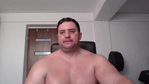 Stefano.. online show from November 1, 5:42 am