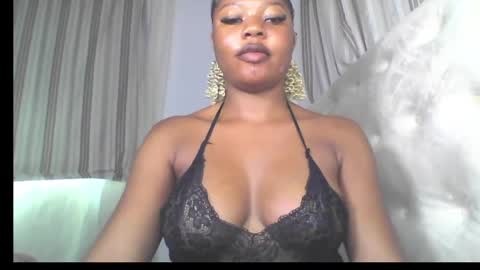 Snapshot of hot_stellaa chatting on May 21, 9:16 am Stella online show from May 21, 9:16 am