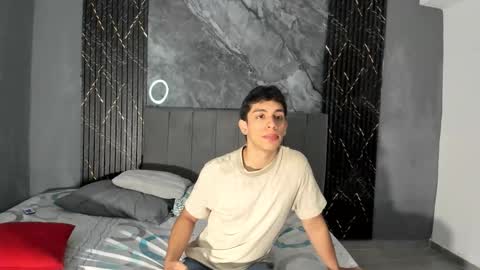 Snapshot of hot_summer_boy chatting on February 28, 11:44 am Hot Summer Boy online show from February 28, 11:44 am