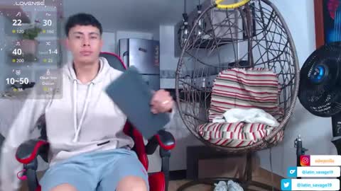 Snapshot of hot_twinks83 chatting on September 9, 12:59 pm hot_twinks83 online show from September 9, 12:59 pm