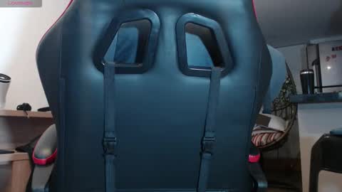 Snapshot of hot_twinks83 chatting on October 14, 12:11 am hot_twinks83 online show from October 14, 12:11 am